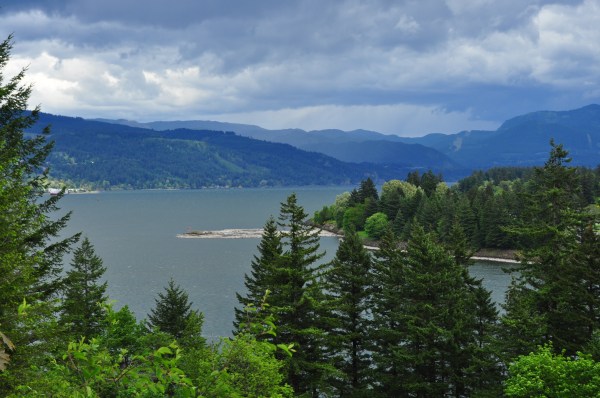 Cascade Locks area of the Columbia River